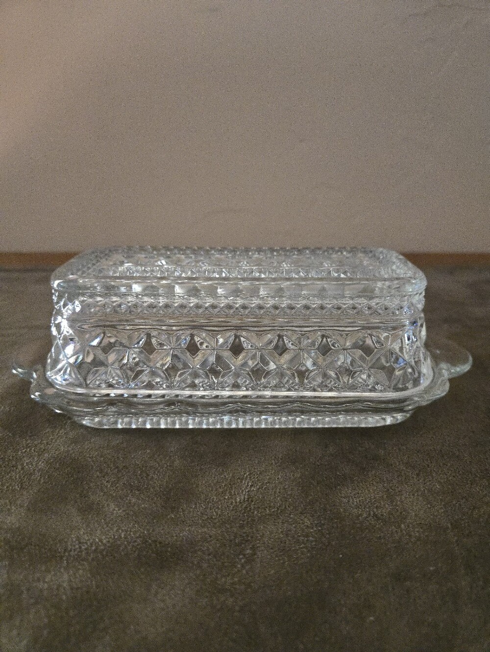 VTG Pressed Glass Butter Dish With Lid - Clear Diamond Pattern